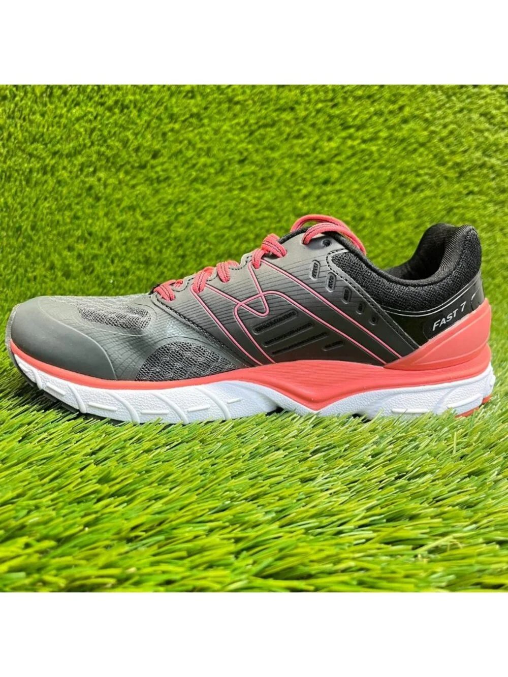 Karhu Fast 7 MRE Womens Size 7.5 Jet Black Coral Walking Running Shoes Sneakers